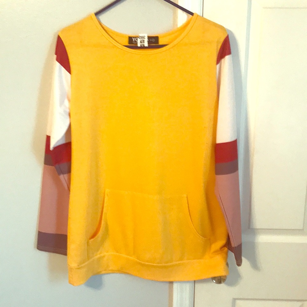 Sweatshirt
